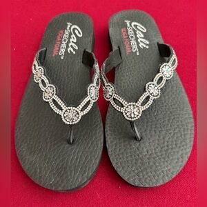 Skechers Women's Meditation Luxe Rhinestone Flip Flop
